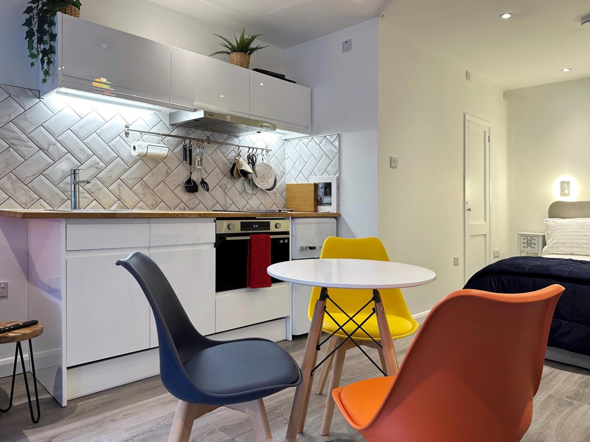 Kensington Studio Hosted By Airoperate Near Notting Hill - 1 Double Bed , 1 Sofa Bed, Ground Floor Apartment Via Private Entrance London Exterior foto