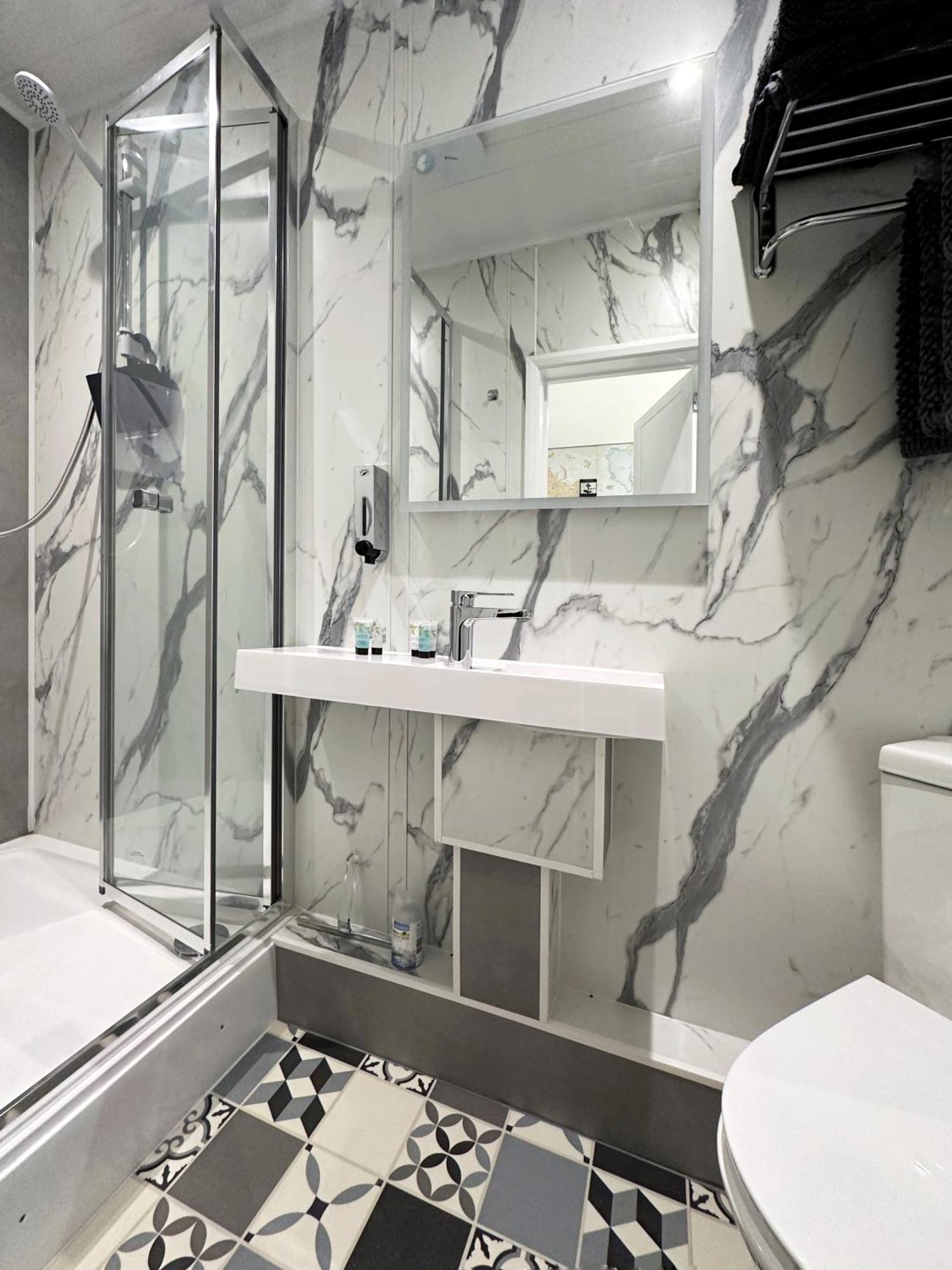Kensington Studio Hosted By Airoperate Near Notting Hill - 1 Double Bed , 1 Sofa Bed, Ground Floor Apartment Via Private Entrance London Exterior foto