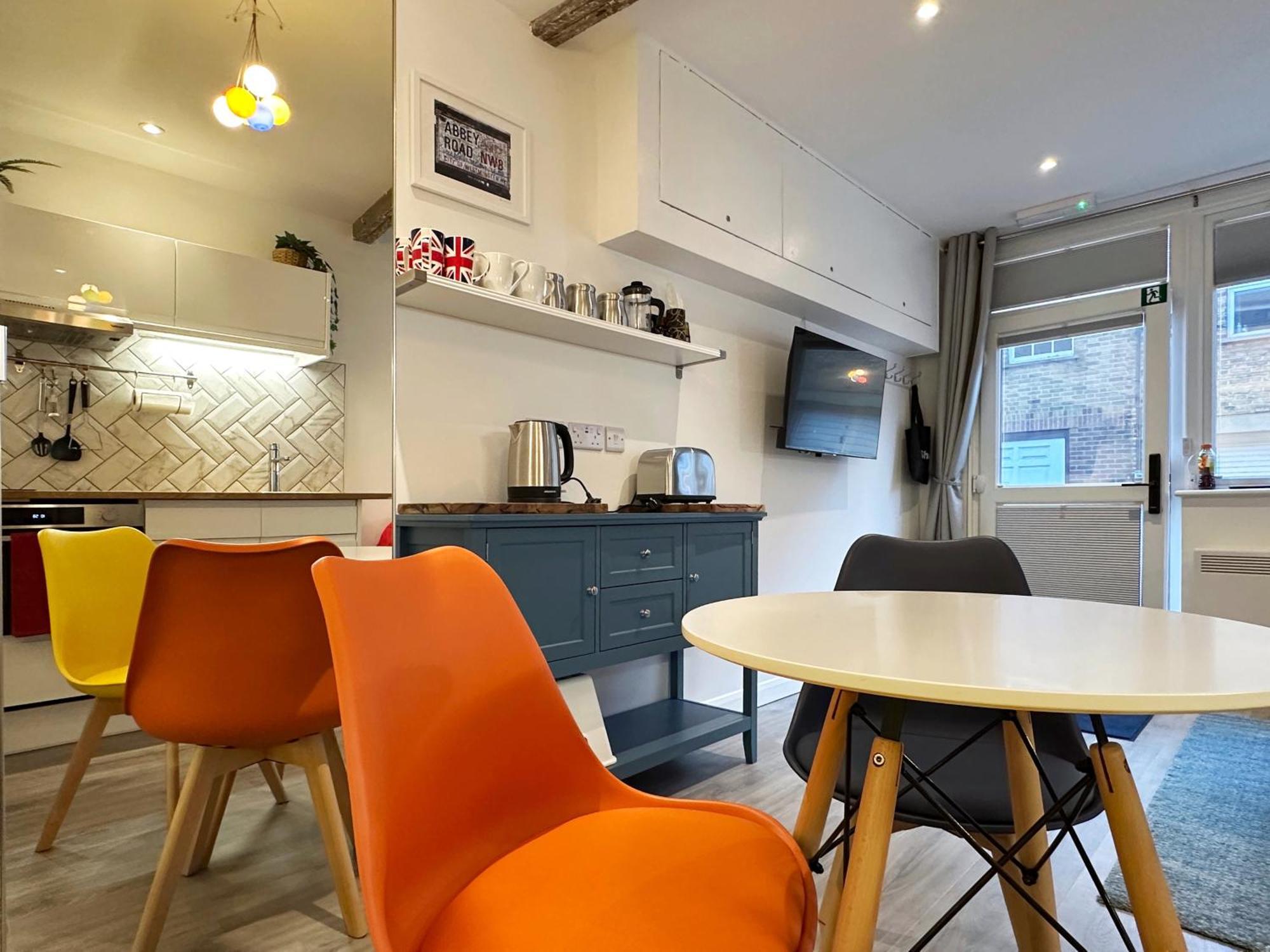 Kensington Studio Hosted By Airoperate Near Notting Hill - 1 Double Bed , 1 Sofa Bed, Ground Floor Apartment Via Private Entrance London Exterior foto